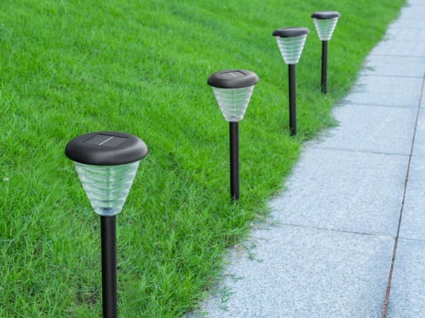 How to choose a good solar garden light?